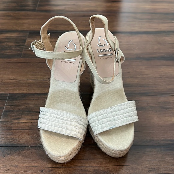 Shoes - Worn once, great condition